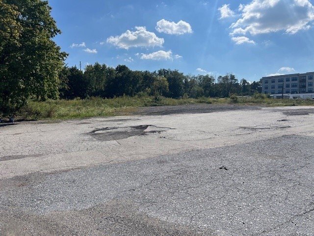 536 Lancaster Ave, Malvern, PA for lease - Building Photo - Image 2 of 7