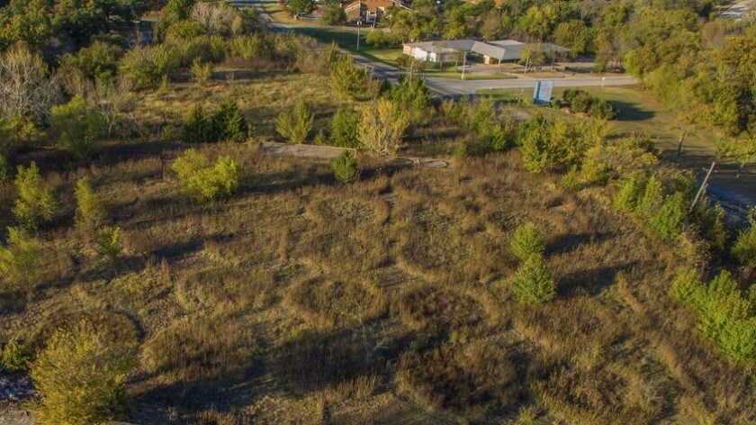 1405 W Washington St, Denison, TX à vendre - Photo du bâtiment - Image 3 de 4