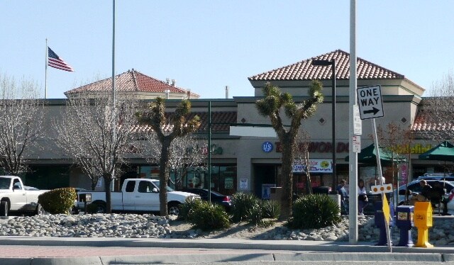 2044 W Avenue K, Lancaster, CA for lease - Building Photo - Image 2 of 4