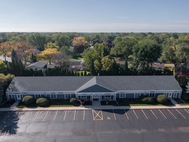 7115 Virginia Rd, Crystal Lake, IL for lease Building Photo- Image 1 of 2