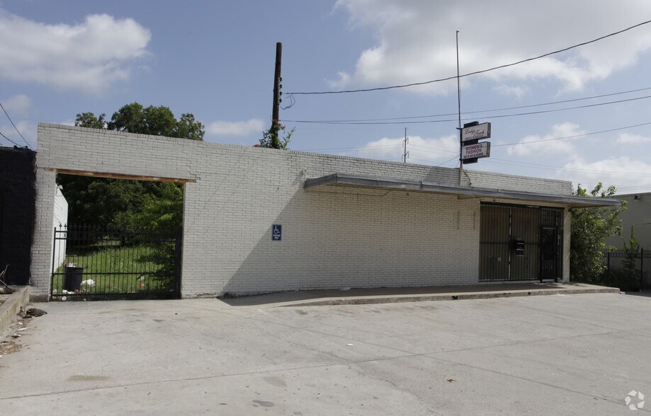 5033 E Rosedale St, Fort Worth, TX à vendre - Photo du bâtiment - Image 2 de 2