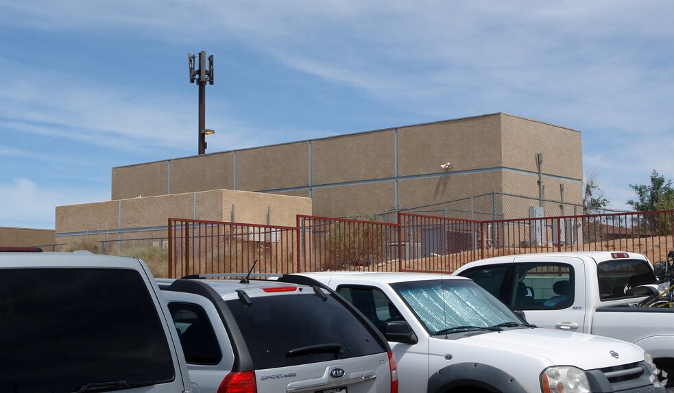 18495 Corwin Rd, Apple Valley, CA à louer - Photo du bâtiment - Image 2 de 2