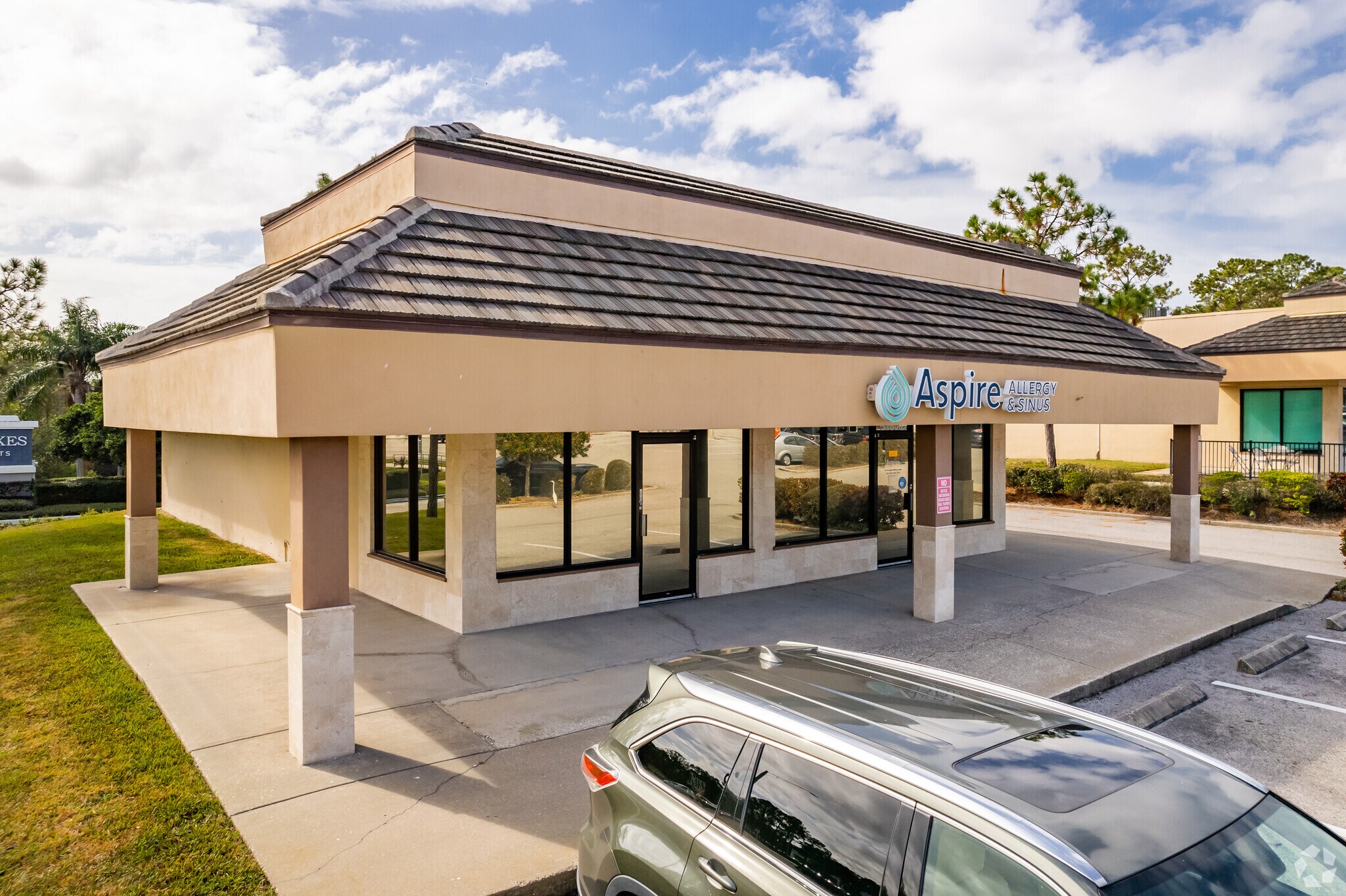 31918 US Highway 19 N, Palm Harbor, FL à louer Photo du bâtiment- Image 1 de 29