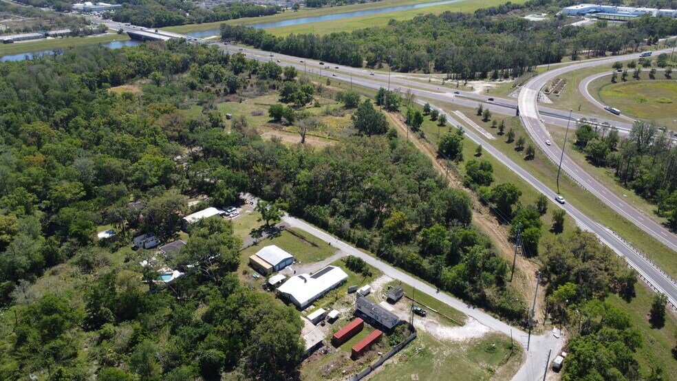 9031 122nd Ave, Tampa, FL à louer - Photo du bâtiment - Image 3 de 8