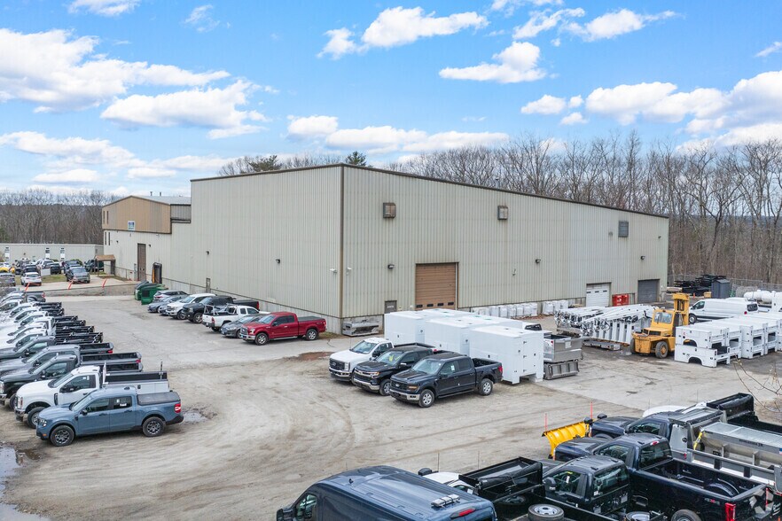 19 Industrial Park Rd E, Oxford, MA à louer - Photo du bâtiment - Image 2 de 9