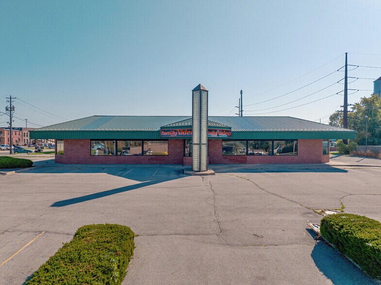 730 West St, Grinnell, IA à louer - Photo du bâtiment - Image 3 de 7