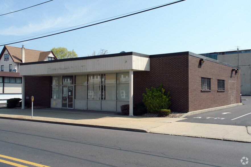 133 Bellevue Ave, Penndel, PA for lease - Primary Photo - Image 1 of 15