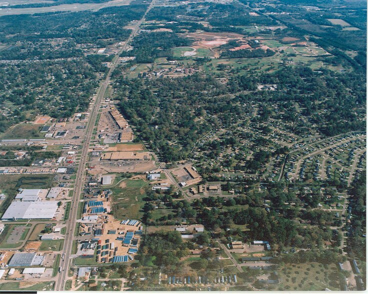 3025-3039 Highway 80 E, Pearl, MS à louer - Photo du bâtiment - Image 2 de 2