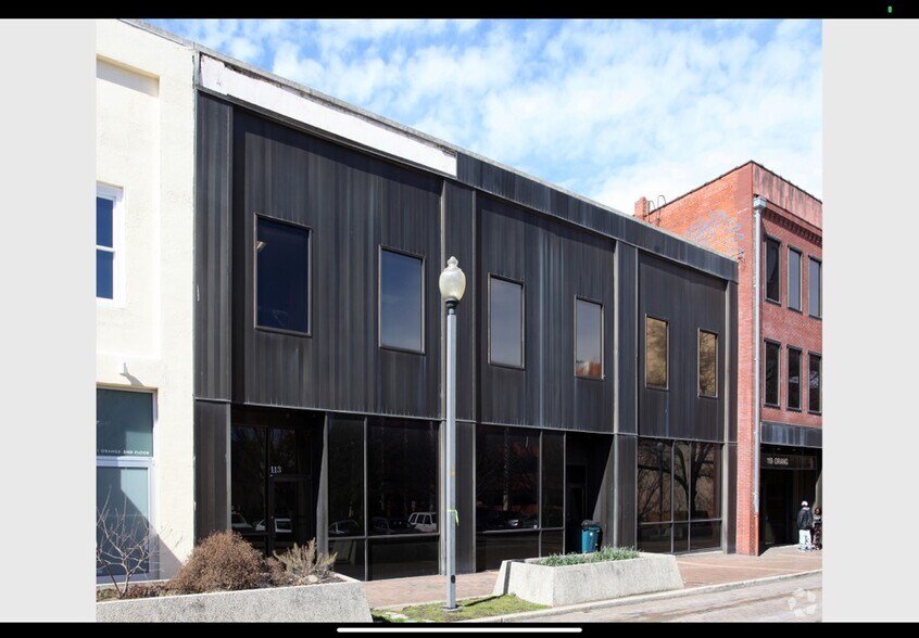 113 Orange St, Durham, NC à louer - Photo du bâtiment - Image 3 de 3