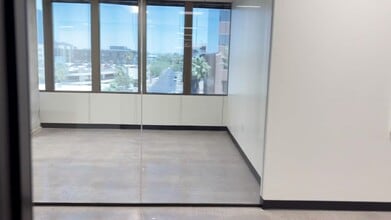 3030 N Central Ave, Phoenix, AZ à louer - Vidéo sur l’inscription commerciale