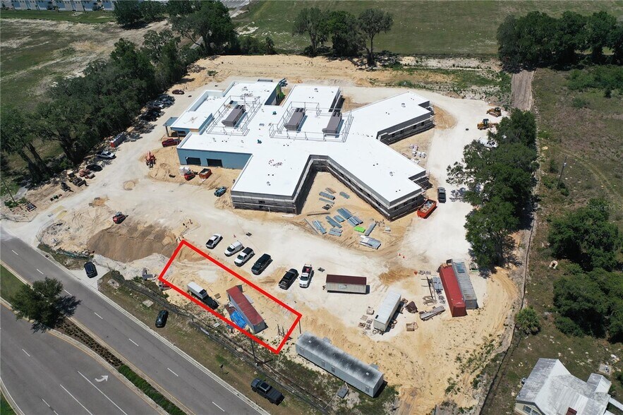 4756 CR 44A, Wildwood, FL à vendre - Photo du bâtiment - Image 1 de 4