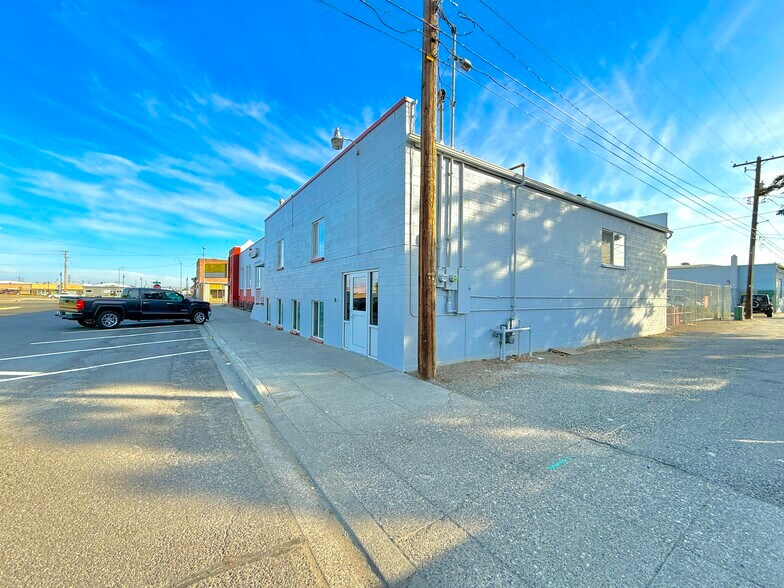 303 W Clark St, Pasco, WA à vendre - Photo du bâtiment - Image 2 de 40