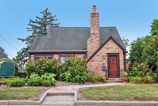 Plus de détails pour 399 W Main St, Greenwood, IN - Bureau à vendre