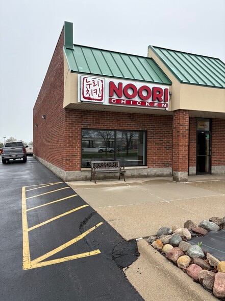 56728-56760 Van Dyke Ave, Shelby Township, MI for lease - Building Photo - Image 1 of 1