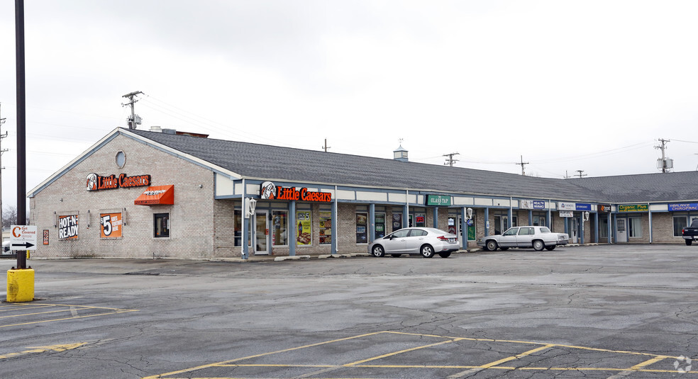 3325-3355 Chicago Rd, Steger, IL for lease - Primary Photo - Image 1 of 8