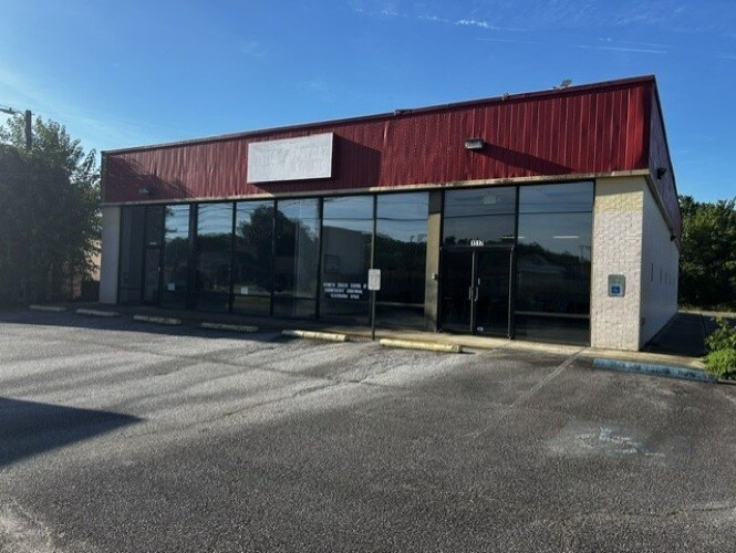 1515/1517 John B. White Sr. Blvd portefeuille de 2 propriétés à vendre sur LoopNet.ca - Photo du bâtiment - Image 3 de 3