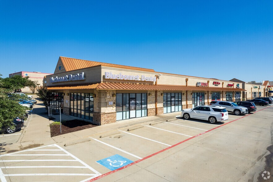 3980 Boat Club Rd, Lake Worth, TX à louer - Photo du bâtiment - Image 1 de 25