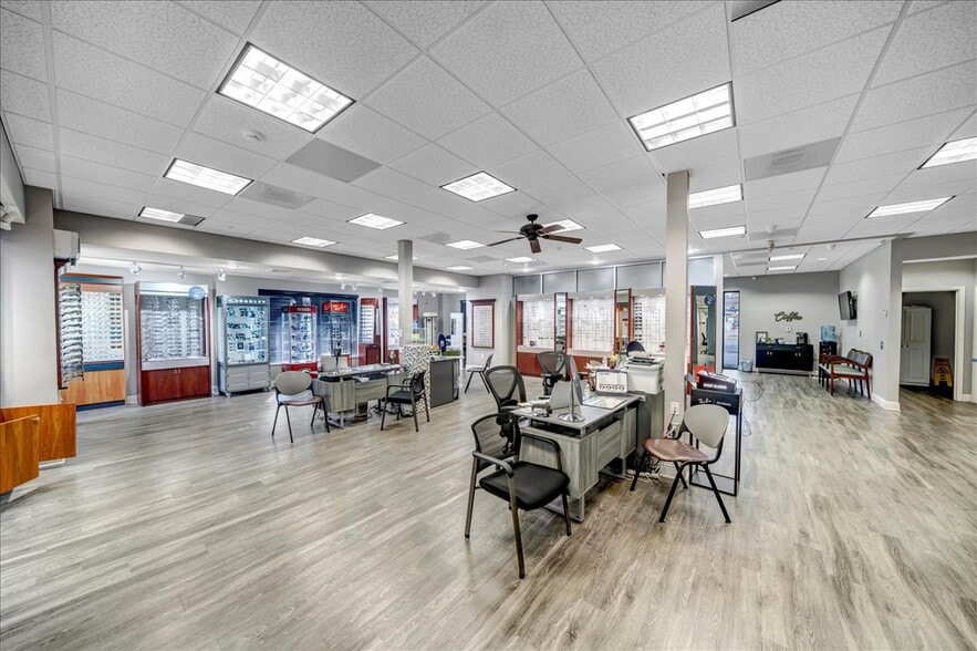 3801 Northside Dr, Macon-Bibb, GA for sale - Building Photo - Image 2 of 25