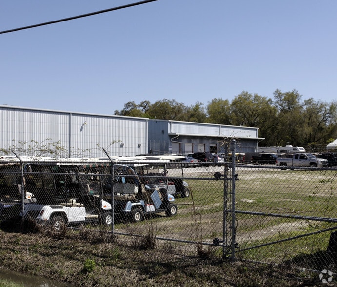 2505 Industrial St, Leesburg, FL à vendre - Photo principale - Image 1 de 4