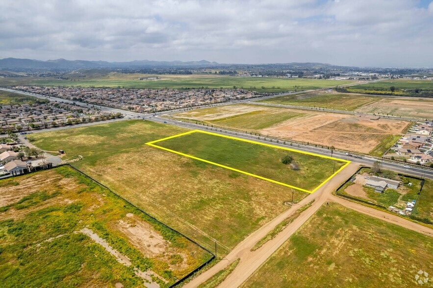 25245 Ethanac Rd, Menifee, CA for sale - Other - Image 2 of 21