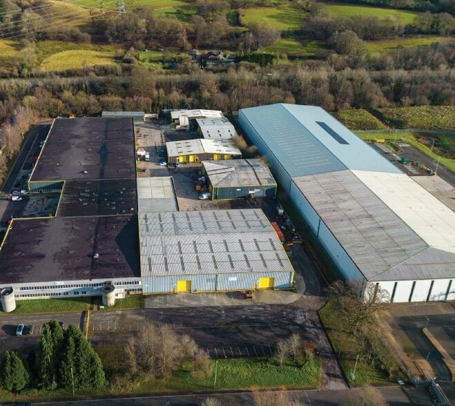 Dyffryn Industrial Estate, North Cardiff portfolio of 3 properties for sale on LoopNet.ca - Aerial - Image 2 of 3