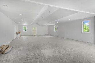 709 Hart Ln, Nashville, TN à louer Photo du bâtiment- Image 1 de 1