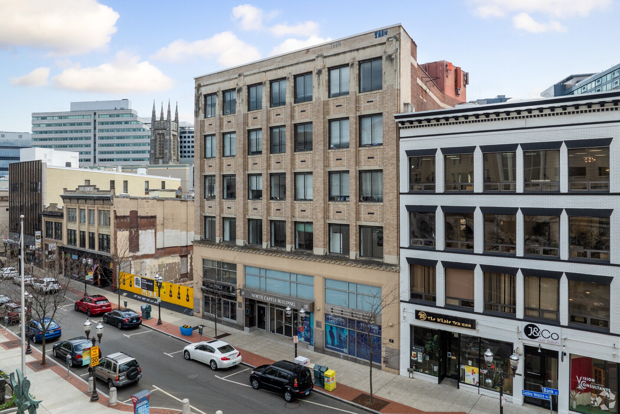 15 Bank St, Stamford, CT à louer Photo principale- Image 1 de 11