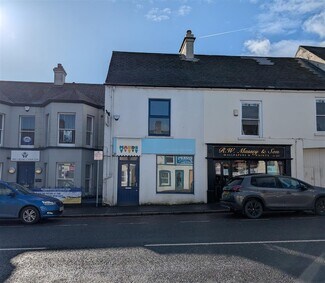 Plus de détails pour 10 Main St, Ballynahinch - Commerce de détail à louer