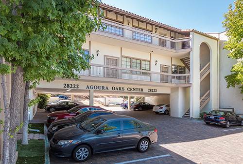 28222 Agoura Rd, Agoura Hills, CA à vendre Photo du bâtiment- Image 1 de 1