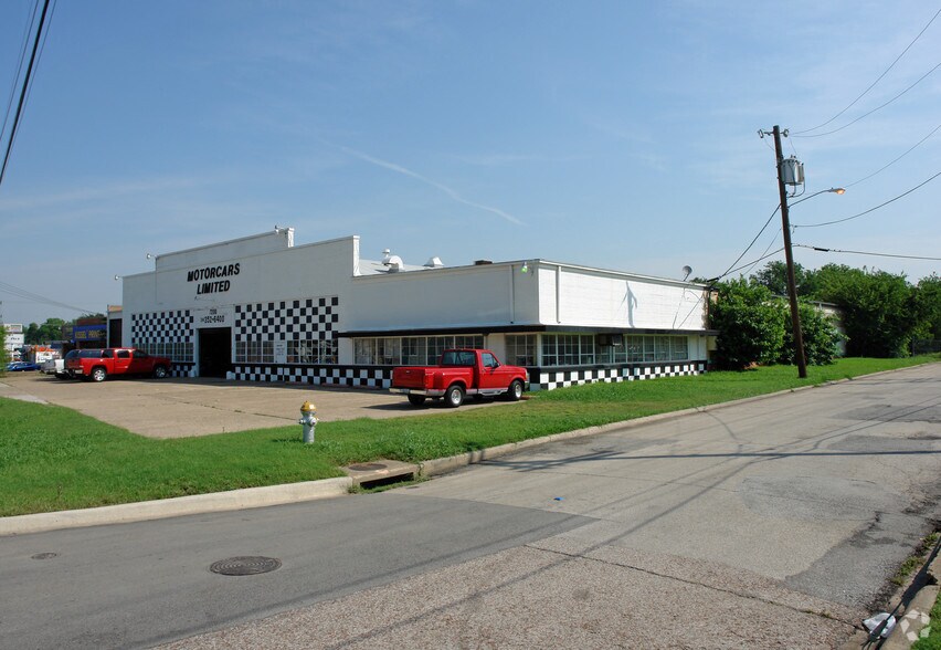 7200 Harry Hines Blvd, Dallas, TX à louer - Photo du bâtiment - Image 3 de 14