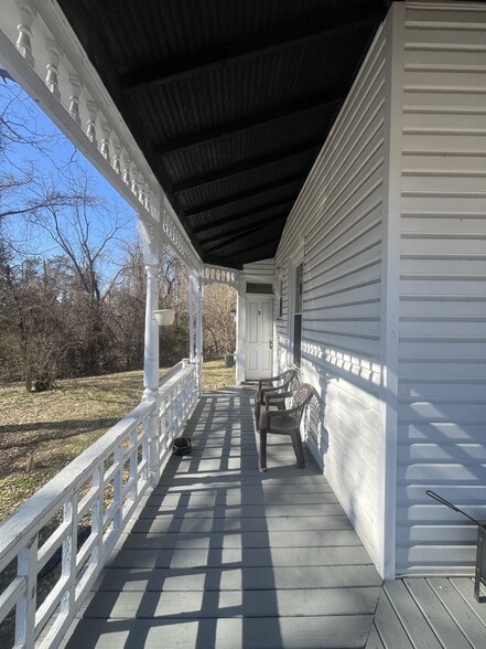 12020 Winfree St, Chester, VA à vendre - Photo du bâtiment - Image 3 de 22