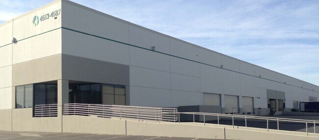 More details for 4559-4587 Maywood Ave, Vernon, CA - Industrial for Lease
