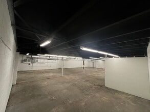 206 Emile St, Greenville, SC for lease Interior Photo- Image 2 of 6