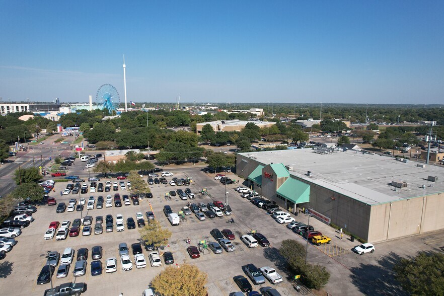 3230 Martin Luther King Jr Blvd, Dallas, TX à vendre - Photo du bâtiment - Image 2 de 7