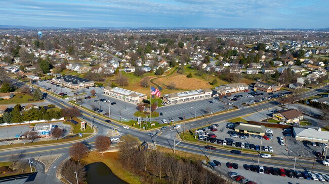 Plus de détails pour 2005 Miller Rd, East Petersburg, PA - Commerce de détail à louer