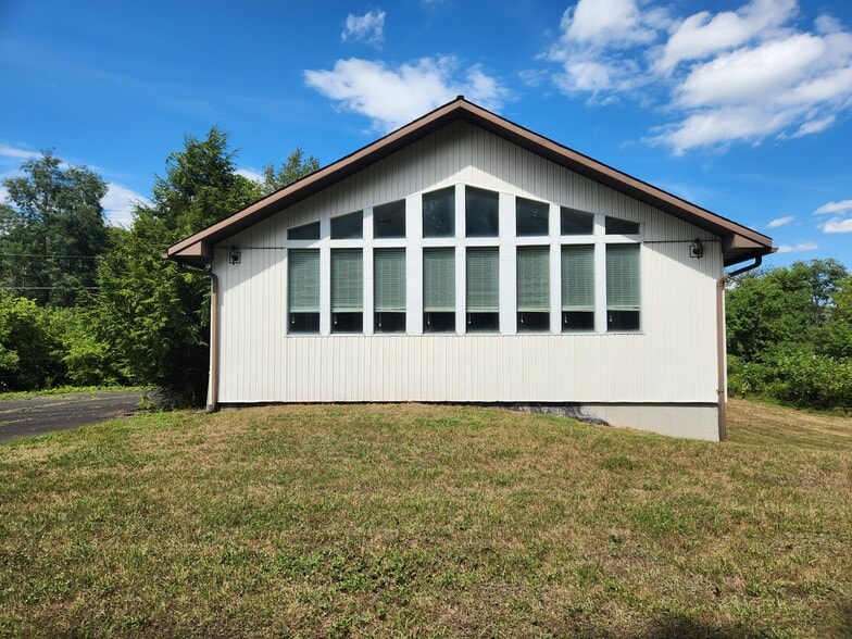 6558 New York 12, Norwich, NY for sale - Building Photo - Image 2 of 17