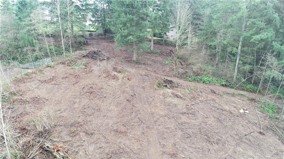 19728 Forest Canyon E rd, Sumner, WA à vendre - Photo du bâtiment - Image 3 de 3