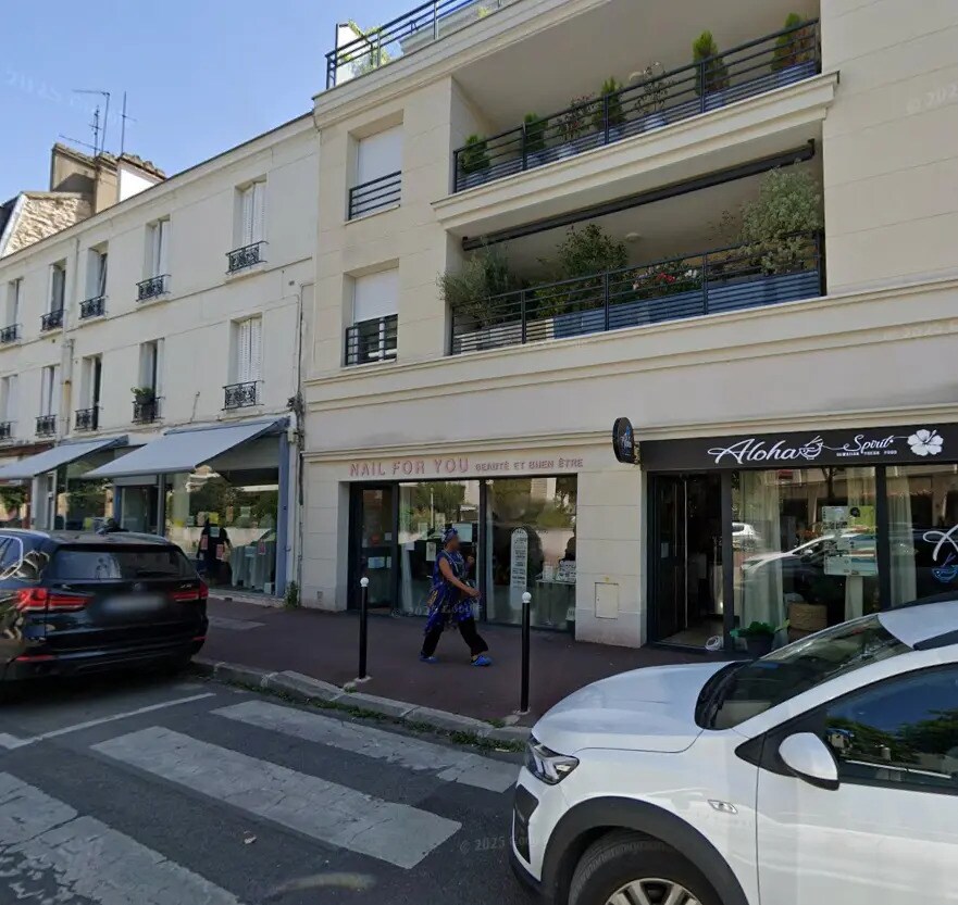 Commerce de détail dans Saint-Maur-des-Fossés à louer Photo du bâtiment- Image 1 de 11