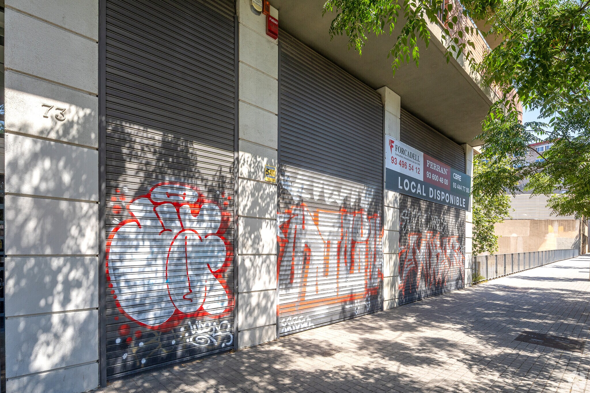 Immeuble residentiel dans Barcelone, Barcelona à vendre Photo du bâtiment- Image 1 de 4