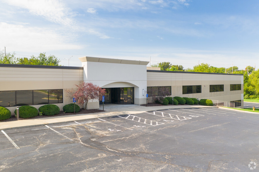 16400 College Blvd, Lenexa, KS for sale - Building Photo - Image 1 of 1