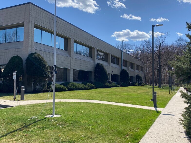 2800 Crystal Dr, Hatfield, PA à louer - Photo du bâtiment - Image 2 de 4