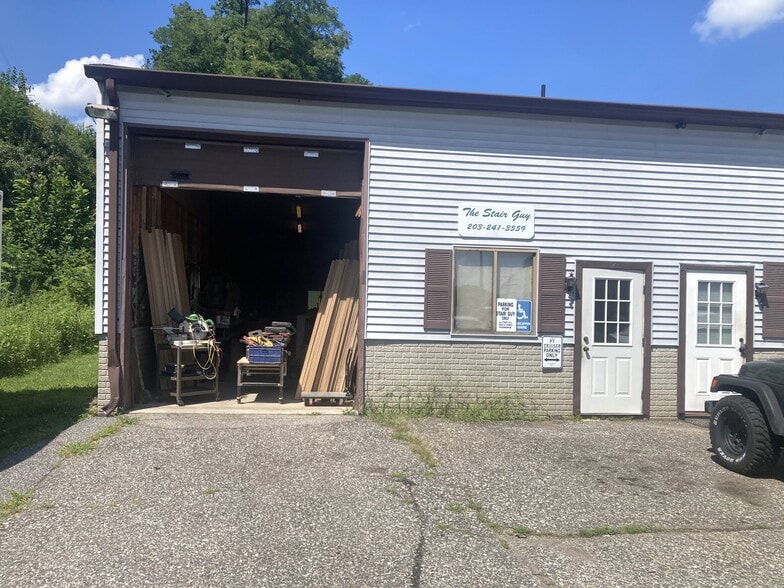 9-22 South End Plz, New Milford, CT for sale - Building Photo - Image 1 of 1