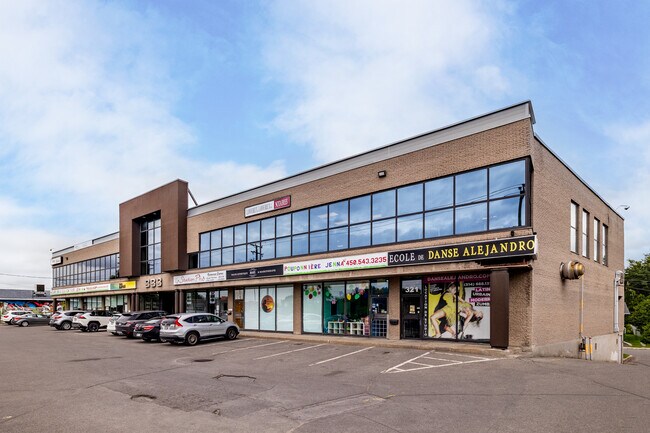 Plus de détails pour 321-335 Boul Saint-Martin O, Laval, QC - Commerce de détail à louer