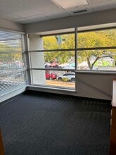 1715 Dickson Av, Kelowna, BC à louer Photo intérieure- Image 2 de 6