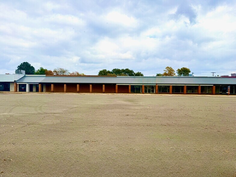 1100 N Douglass St, Malden, MO à vendre - Photo du bâtiment - Image 2 de 13