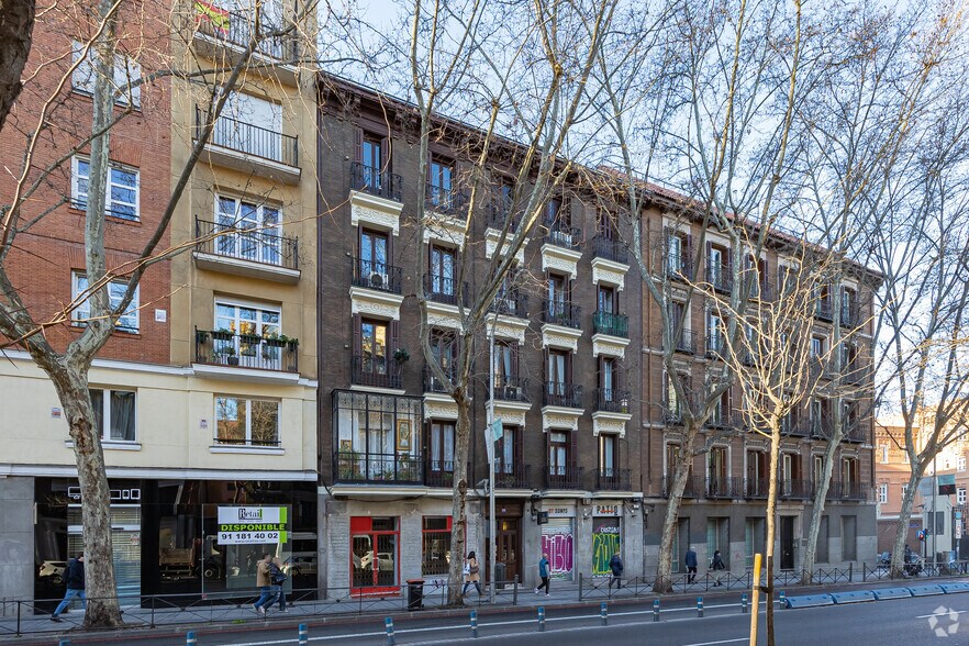 Calle de Alberto Aguilera, 19, Madrid, Madrid à louer - Photo du bâtiment - Image 3 de 4