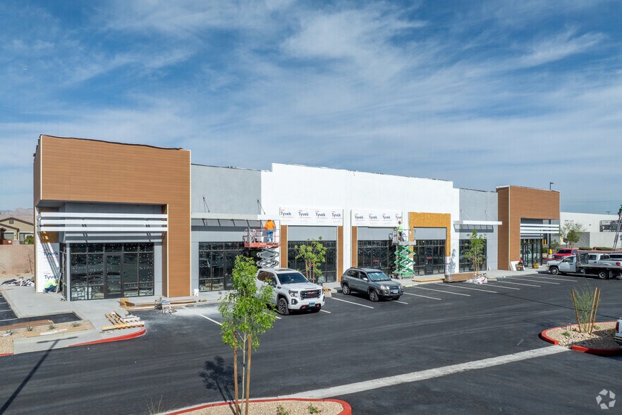 9074 S Rainbow Blvd, Las Vegas, NV à louer - Photo du bâtiment - Image 2 de 26