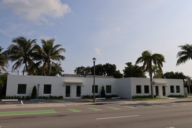 More details for 302-308 Lucerne Ave, Lake Worth, FL - Office for Sale