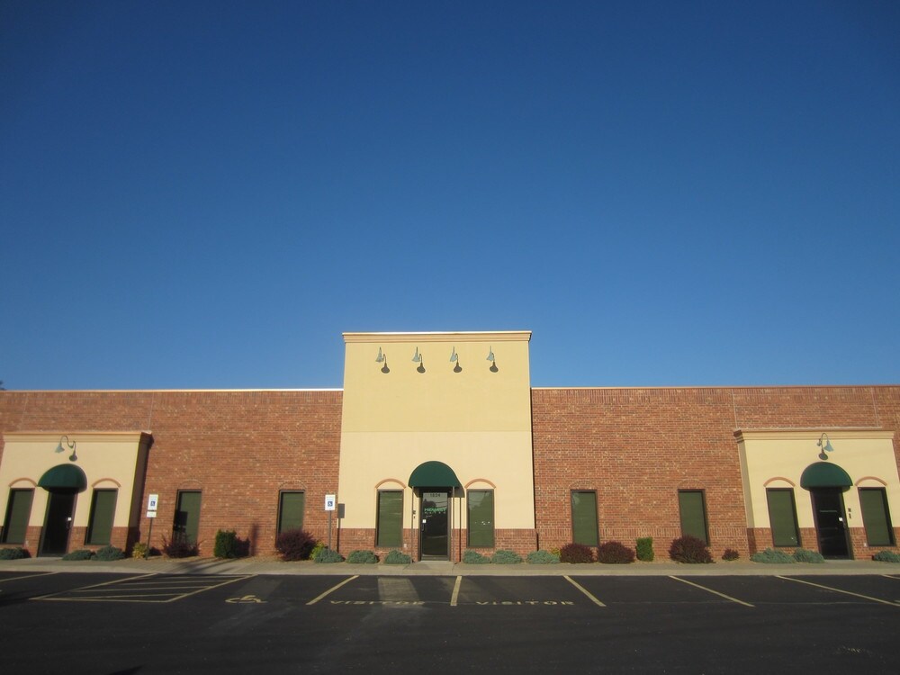 1824 N Hwy CC, Nixa, MO for lease Primary Photo- Image 1 of 54