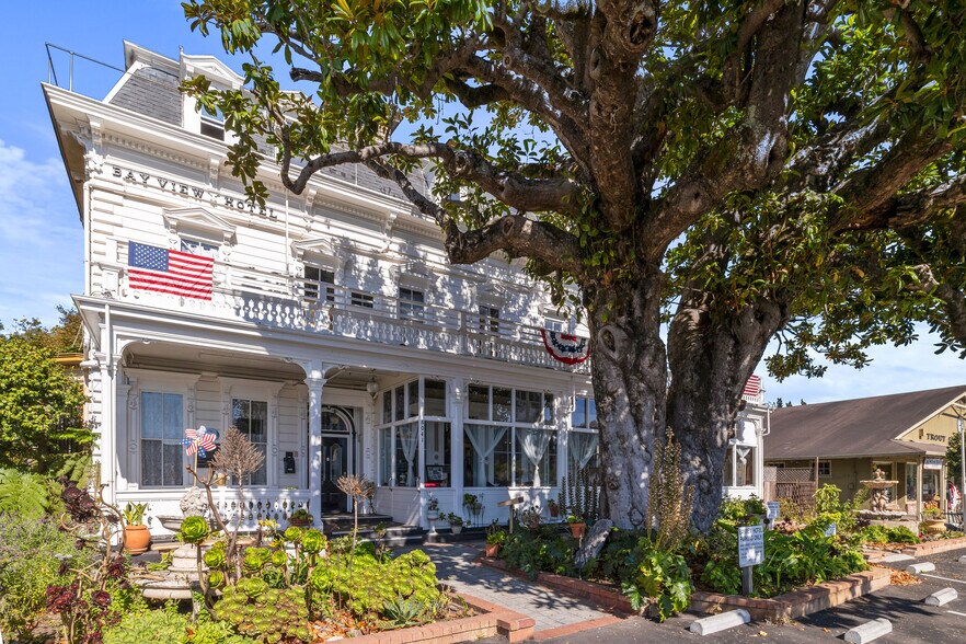 8041 Soquel Dr, Aptos, CA à vendre - Photo du bâtiment - Image 2 de 54